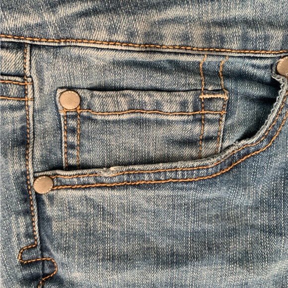 Torrid Denim First at Fit Skinny Jeans, GUC, Size 22, 27” Inseam, 11.5” Rise - Picture 8 of 11